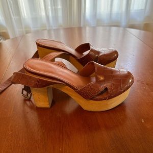 Free people clogs